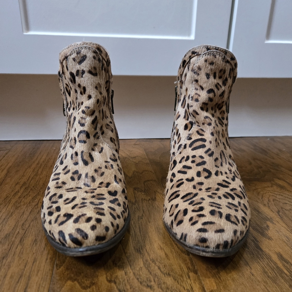 Leopard Boot - Picture 3 of 4